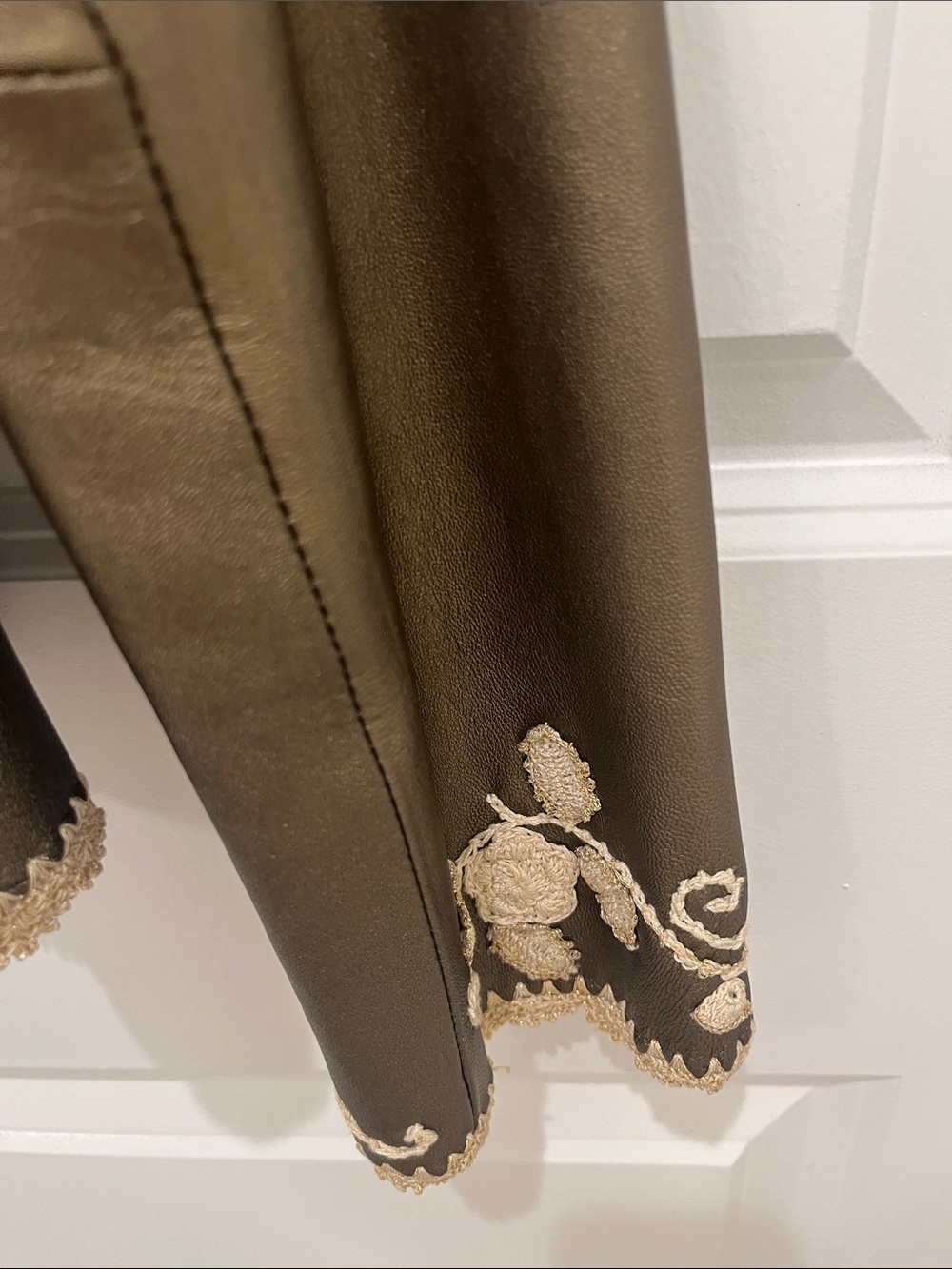 Oscar de la Renta Leather Jacket with Cream Embroidery-Olive Green-Gold Accents - Picture 5 of 8